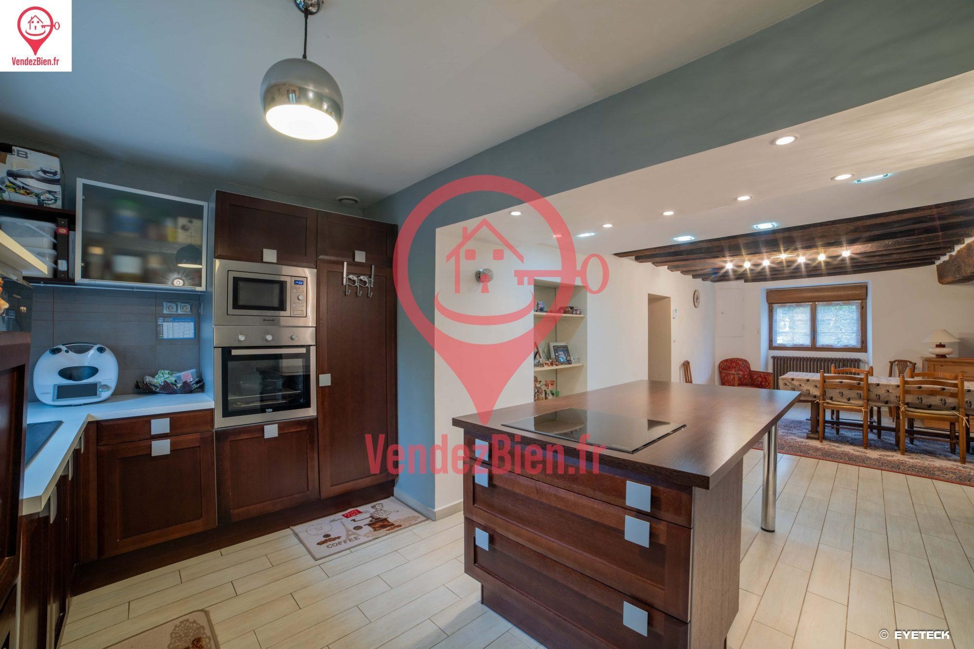 dpt cher (18), à vendre SOULANGIS Maison P4 de 120m2 avec garage et dépendance, sur un terrain de 534m2 — photo 2