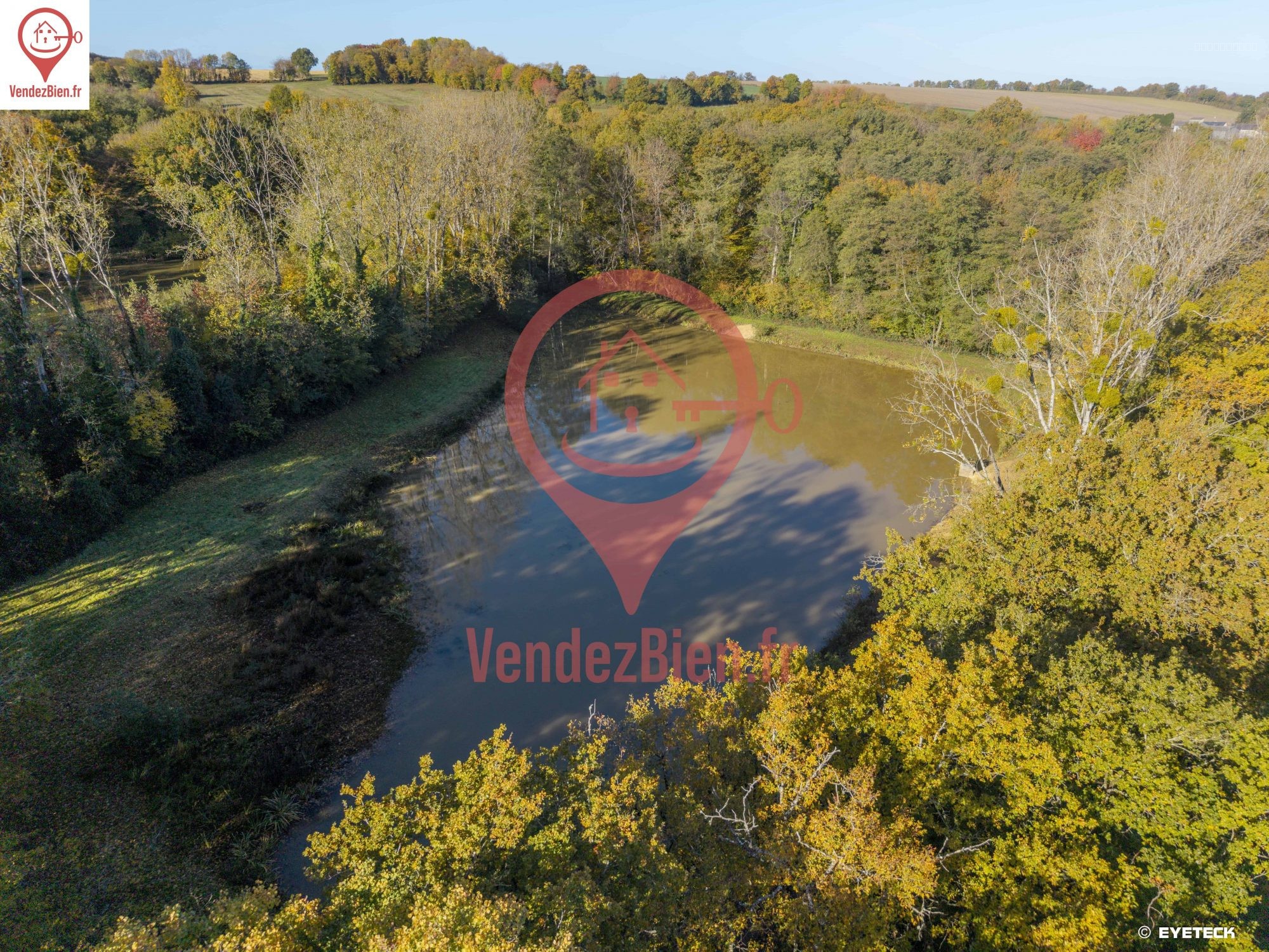 Etang pour la pêche - 5200 m2 sur terrain 9062 m2 — photo 5
