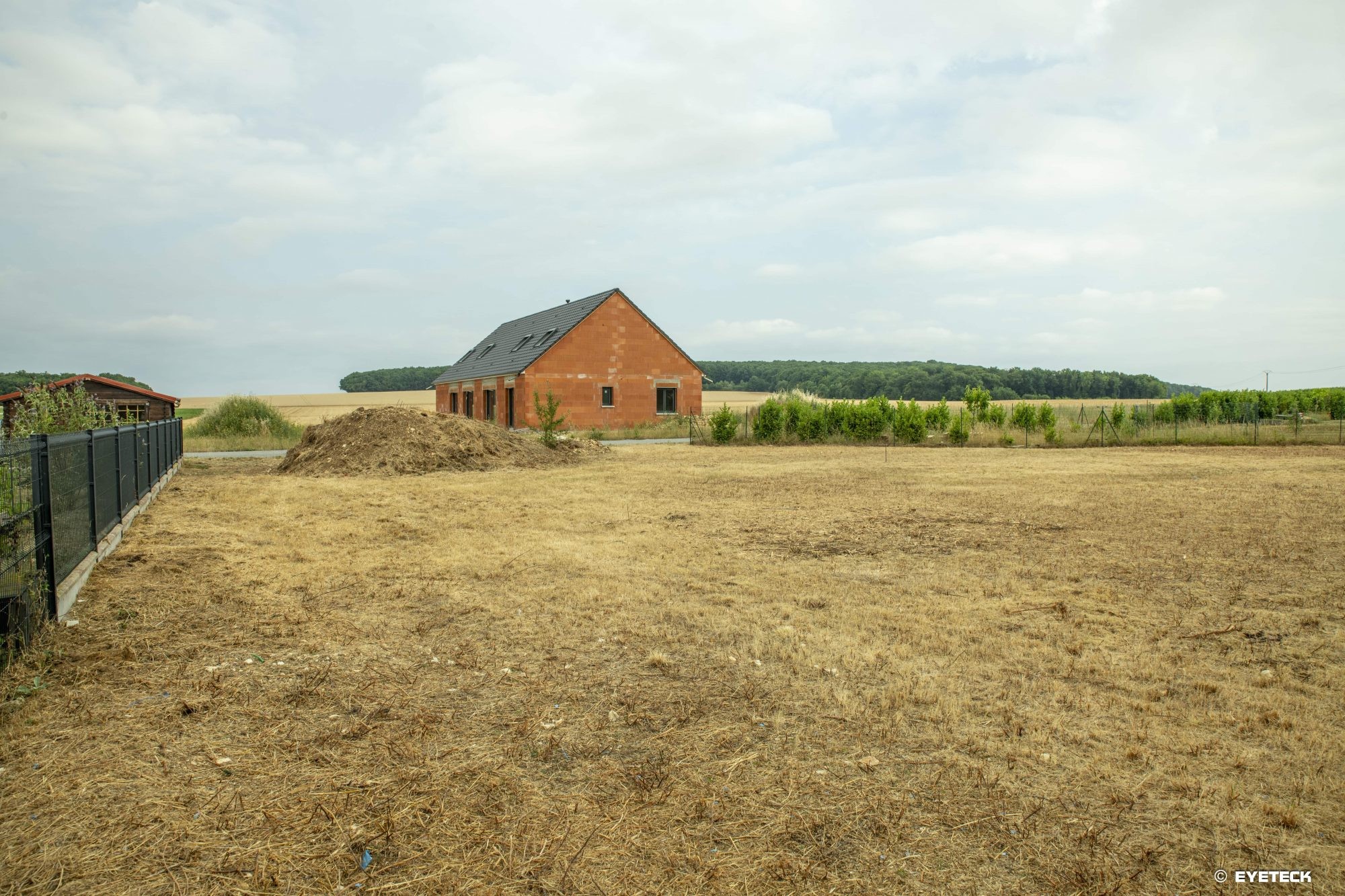 dpt cher (18), à vendre BRECY, terrain construtible de 1309m2 — photo 2