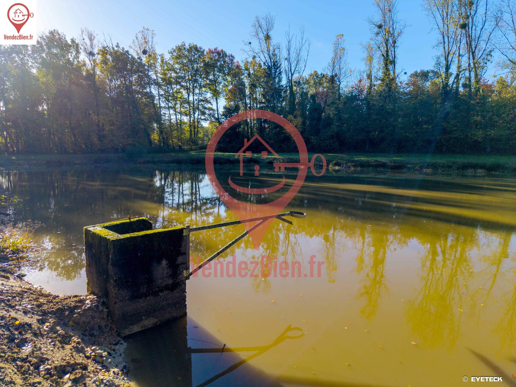 Etang pour la pêche - 5200 m2 sur terrain 9062 m2 — photo 3