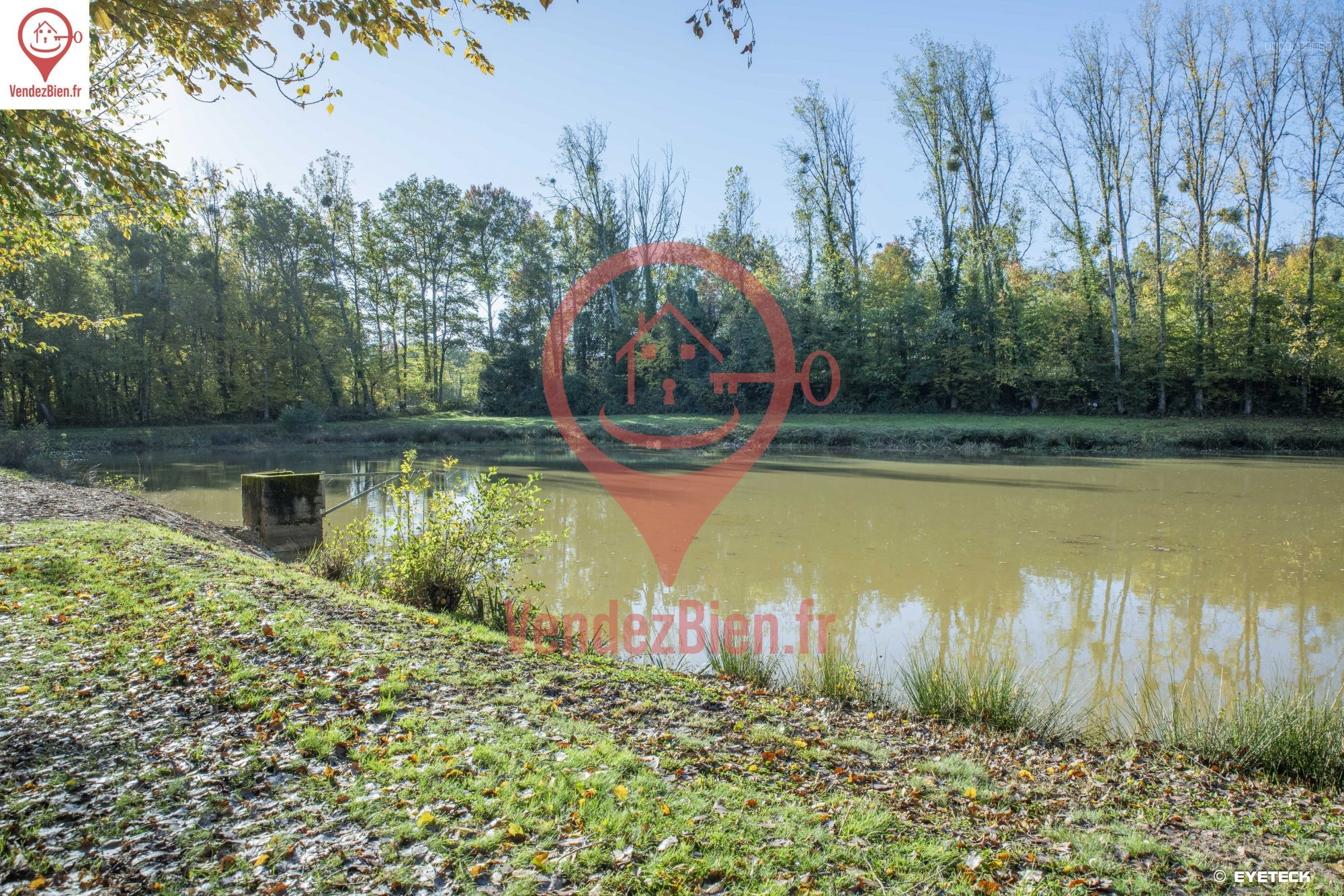 Etang pour la pêche - 5200 m2 sur terrain 9062 m2 — photo 17