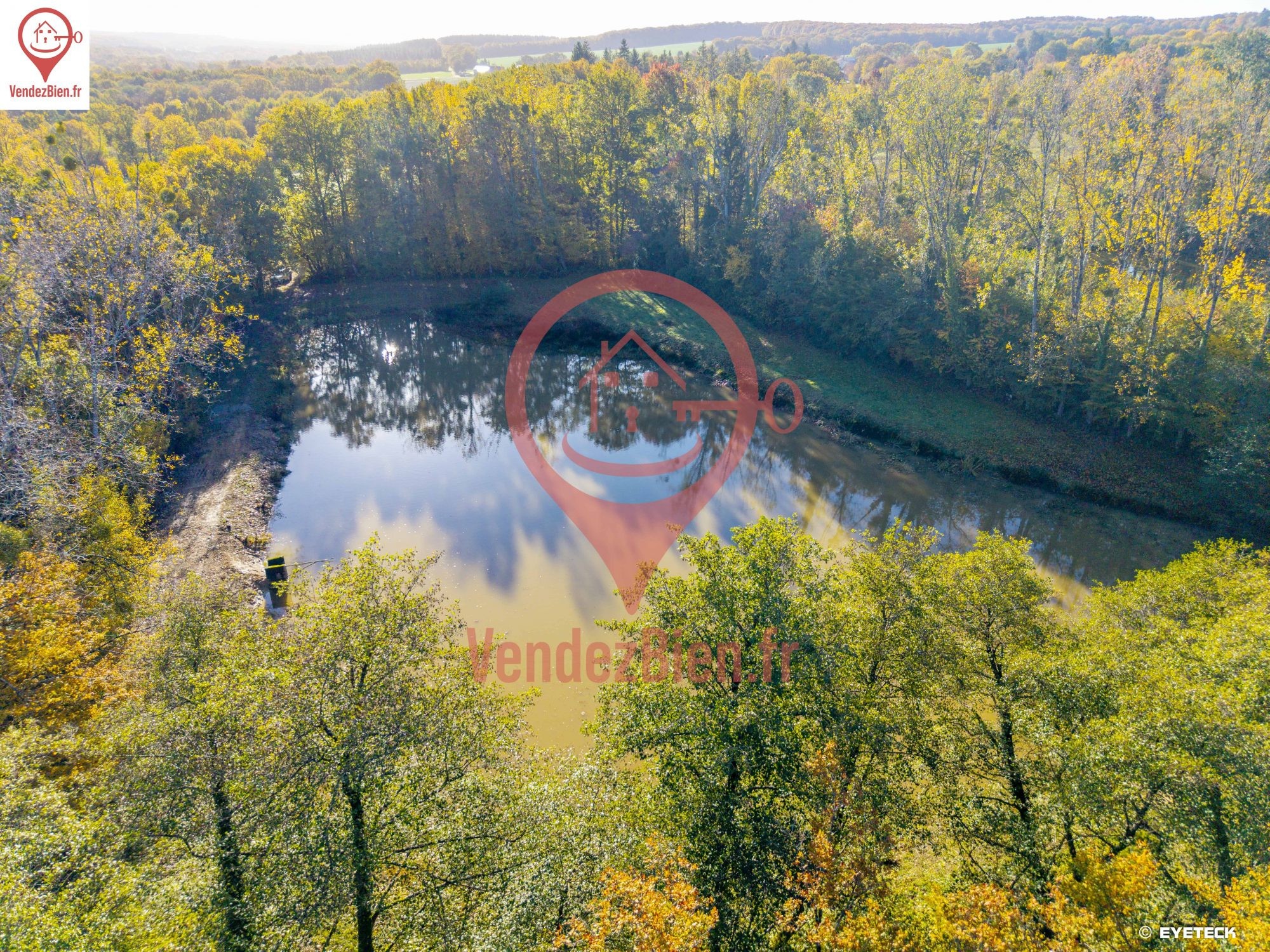 Etang pour la pêche - 5200 m2 sur terrain 9062 m2 — photo 2