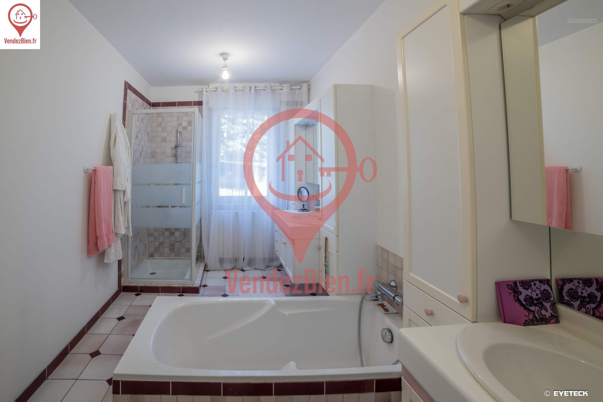 dpt cher (18), à vendre Bourges Maison P5 de 135m2 avec garage, sur un terrain de 1000m2 — photo 7