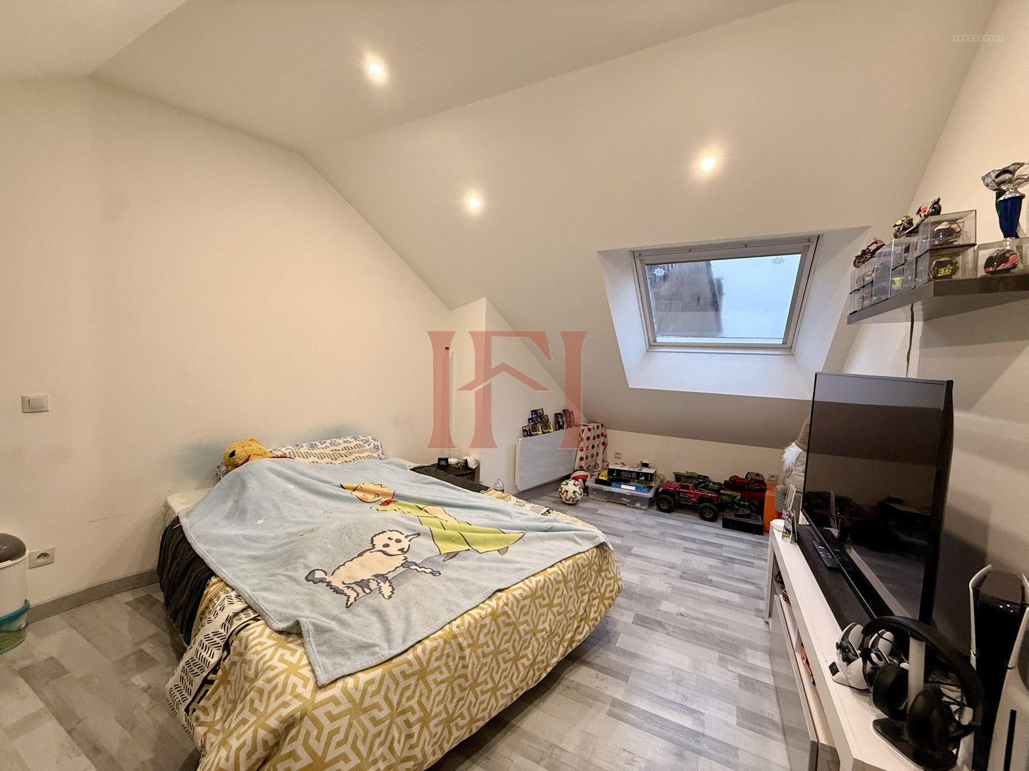 MAISON FAMILIALE AVEC JARDIN - 15 MIN CLOYES CENTRE *COUP DE COEUR ASSURE — photo 9