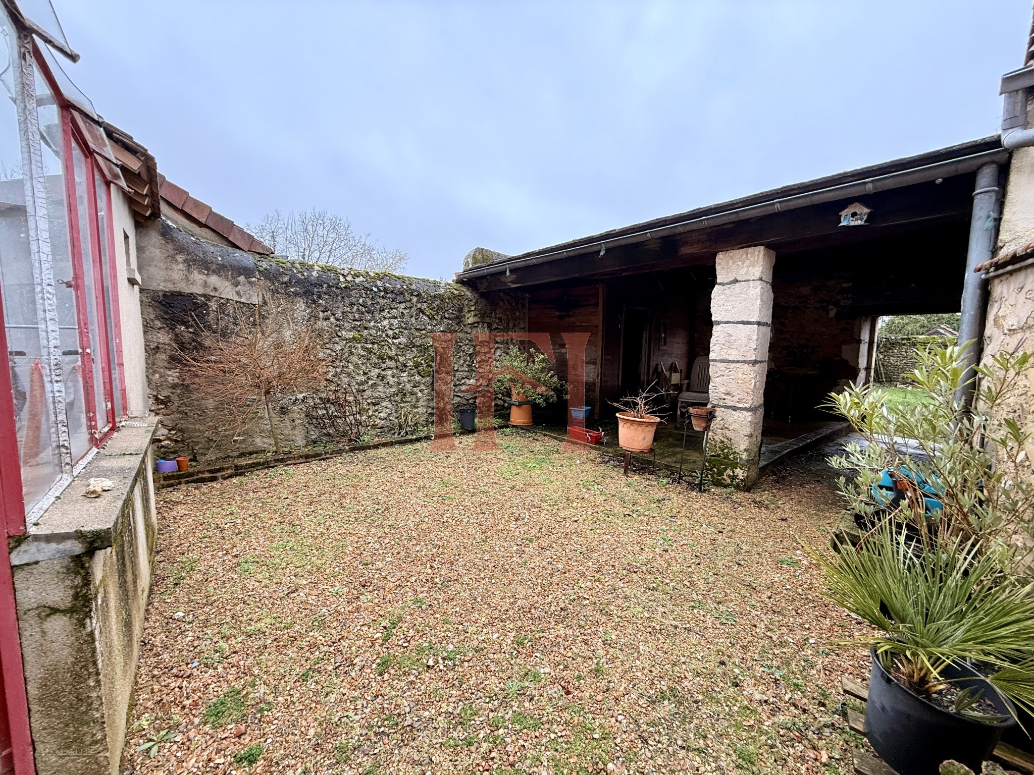 MAISON DE BOURG AVEC JARDIN - CLOYES LES TROIS RIVIERES — photo 12