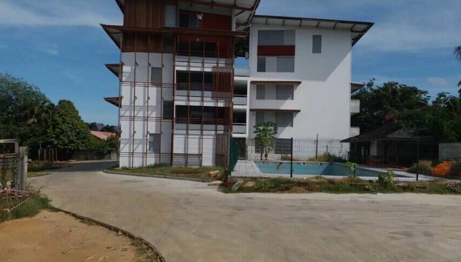 Appartement T4 Superficie 77 m2 avec 12.06 m2 de Terrasse Résidence sécurisée avec piscine — photo 2