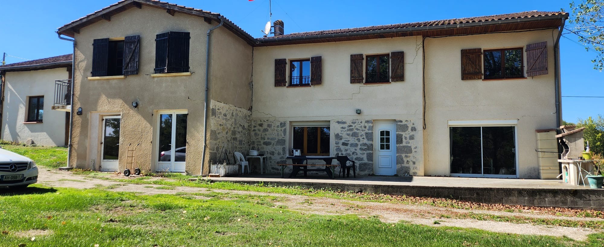 Maison d’habitation avec appartement indépendant et piscine sur 5 356 m2 de terrain — photo 4