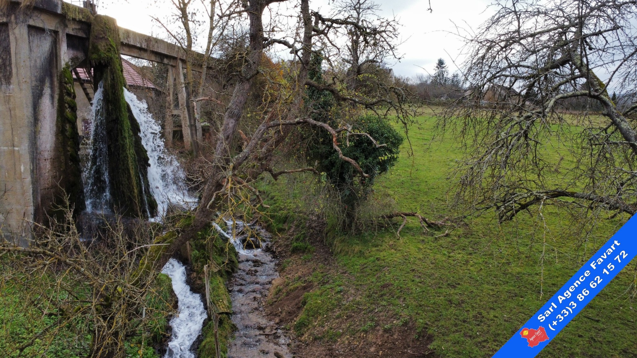 MOULIN ET SES DÉPENDANCES PROCHE GARE ET ACCÈS AUTOROUTE — photo 10