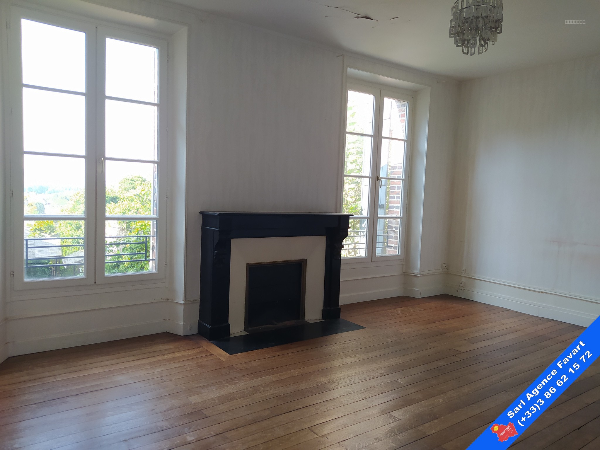 Ensemble immobilier - centre historique — photo 3