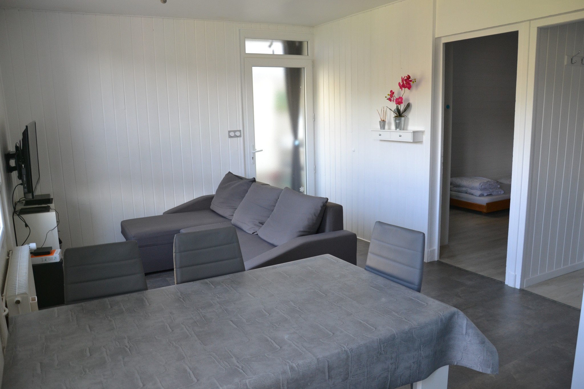 Belle maison rénovée de 136 m2 au calme et divisée en 3 appartements — photo 17