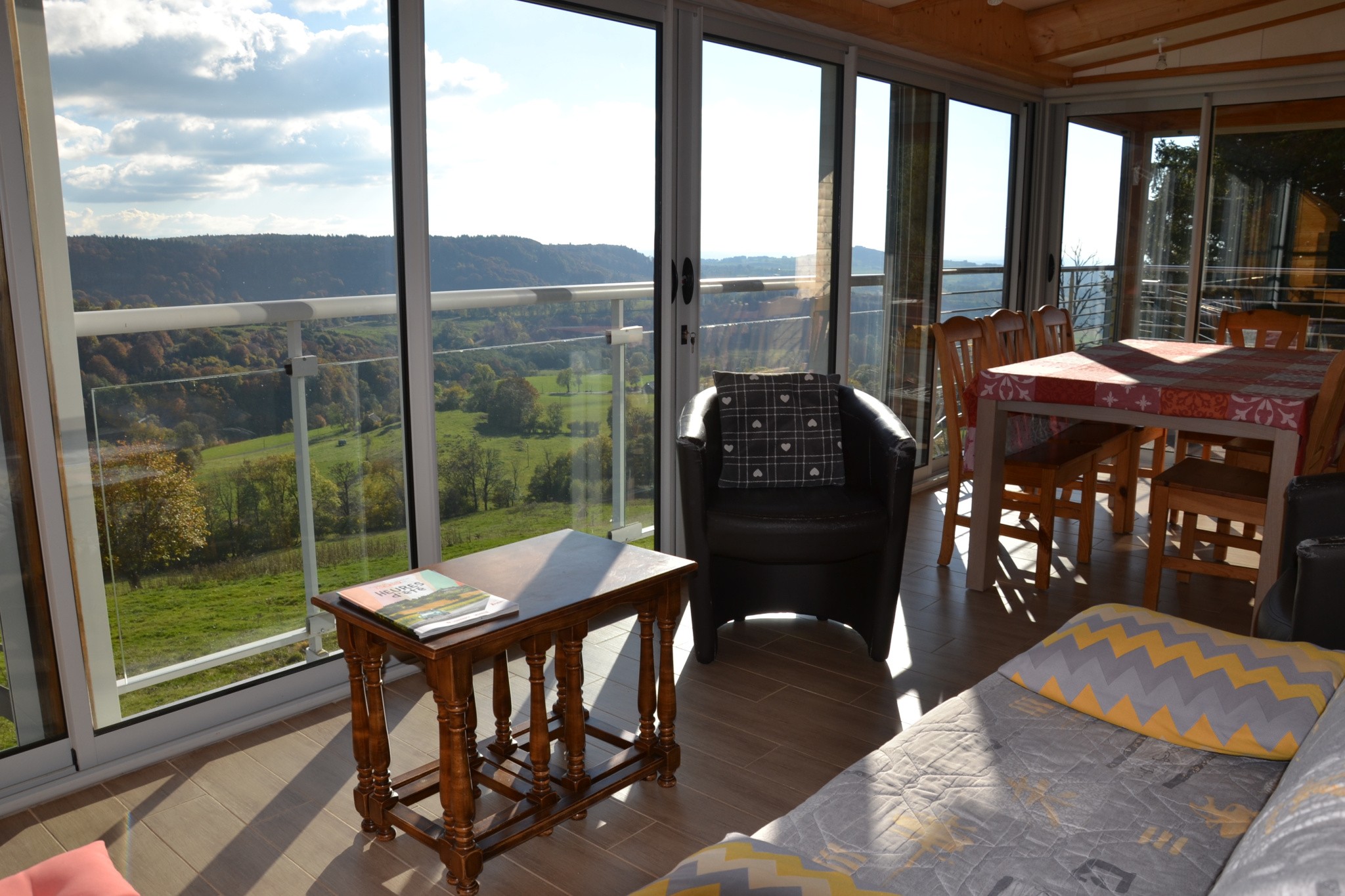 Beau T2 rénové de 29 m2 avec balcon et belle vue dégagée (OFFRE ACCEPTÉE) — photo 3