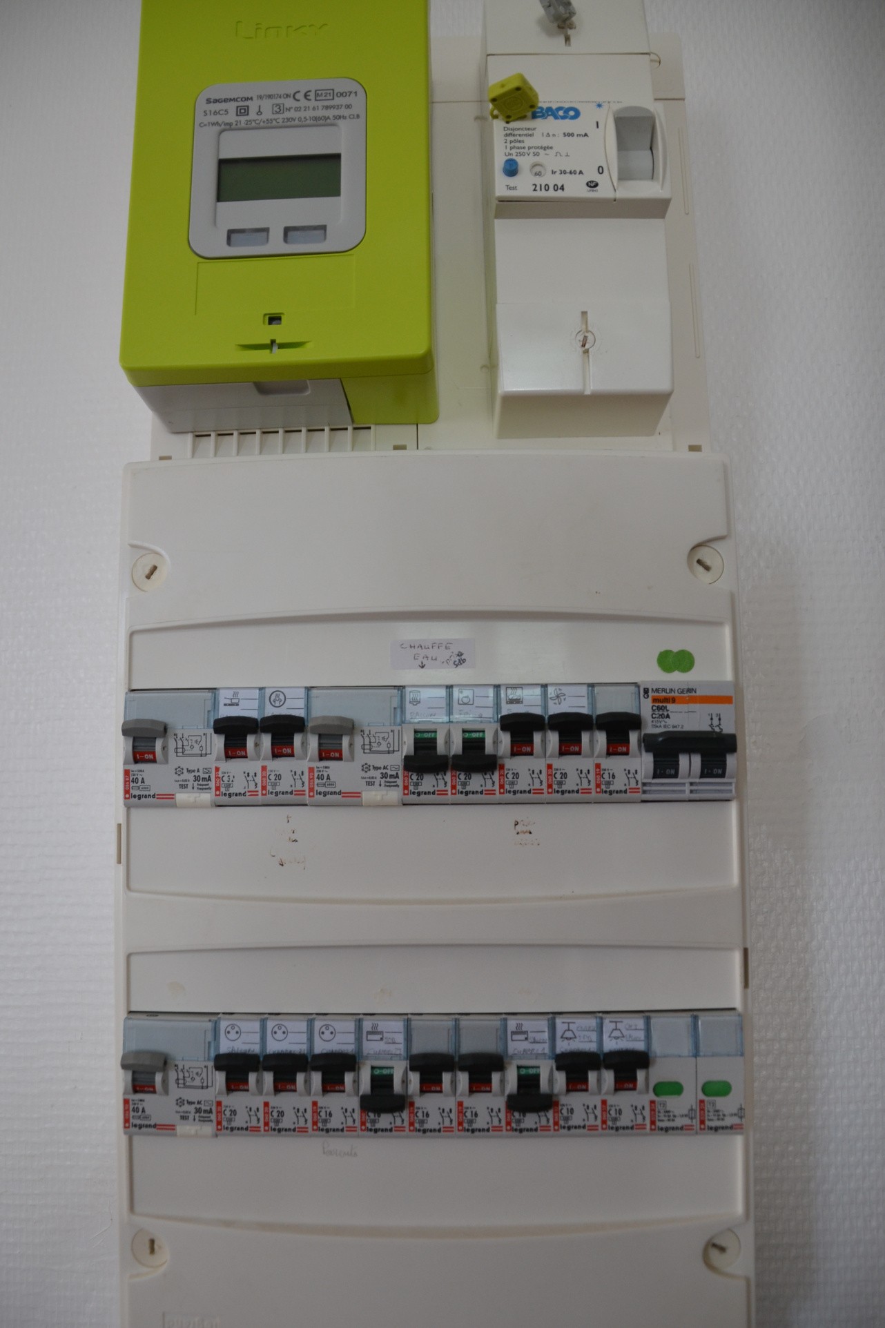 Lumineux T4 de 58 m2 très bien situé en hypercentre et avec belle vue — photo 16