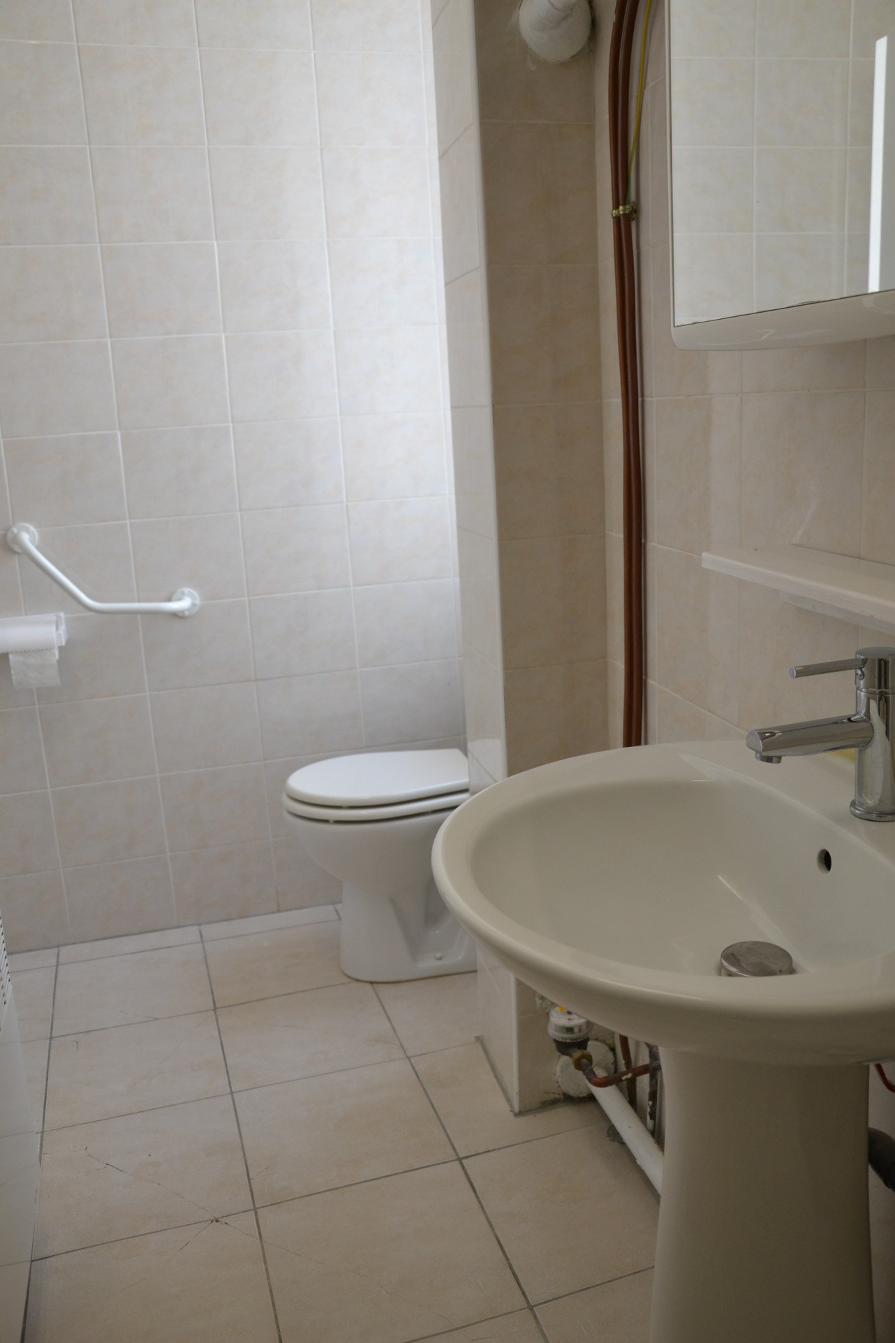 Lumineux T4 de 58 m2 très bien situé en hypercentre et avec belle vue — photo 15