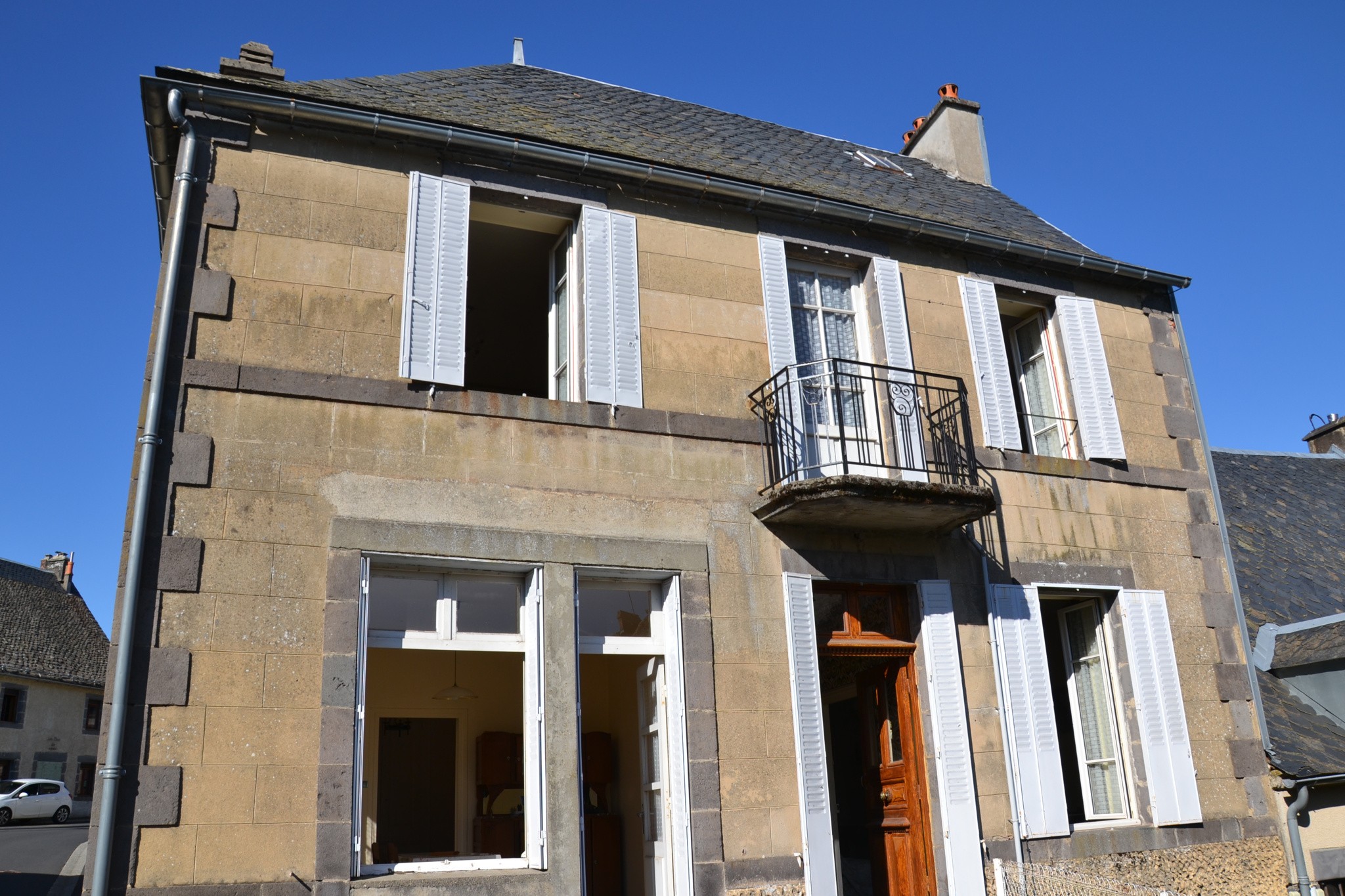 Beau T2 rénové de 29 m2 avec balcon et belle vue dégagée — photo 2