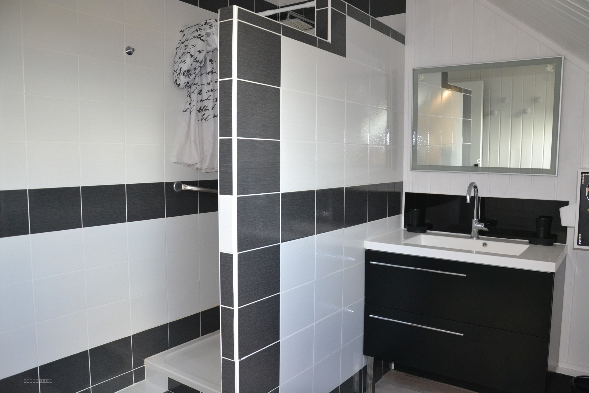 Belle maison rénovée de 136 m2 au calme et divisée en 3 appartements — photo 8