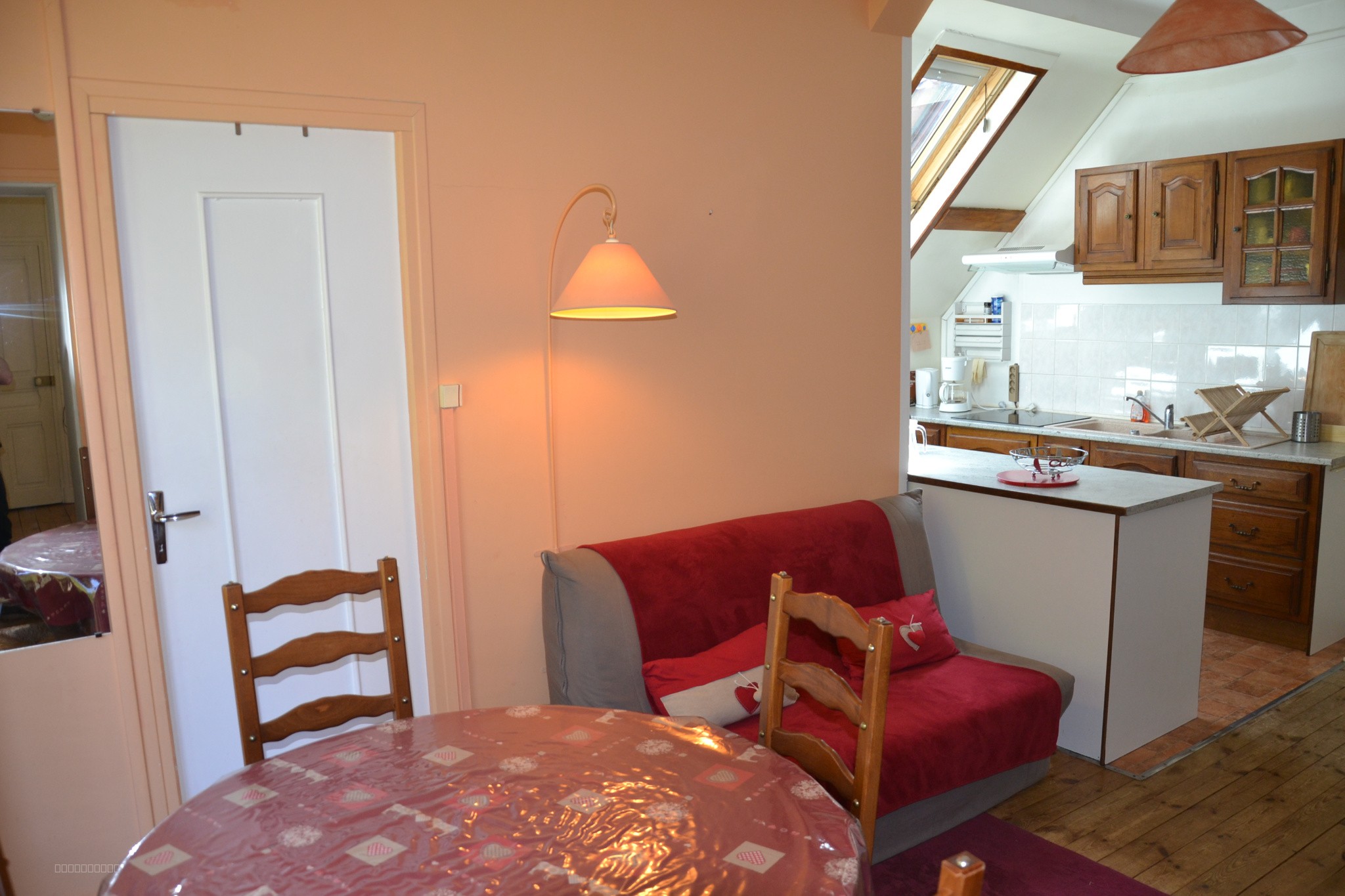 Beau T2 rénové de 29 m2 avec balcon et belle vue dégagée (OFFRE ACCEPTÉE) — photo 4