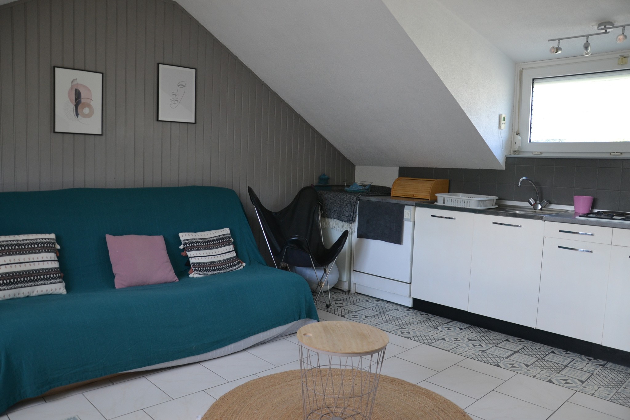 Beau T2 rénové de 29 m2 avec balcon et belle vue dégagée — photo 4