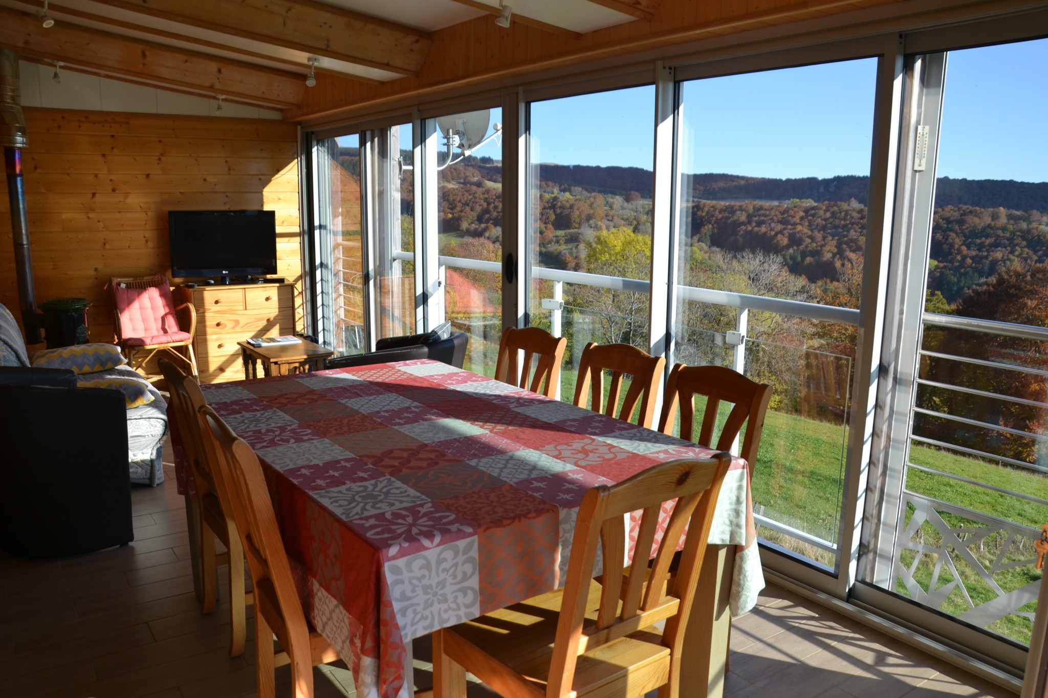 Beau T2 rénové de 29 m2 avec balcon et belle vue dégagée (OFFRE ACCEPTÉE) — photo 2