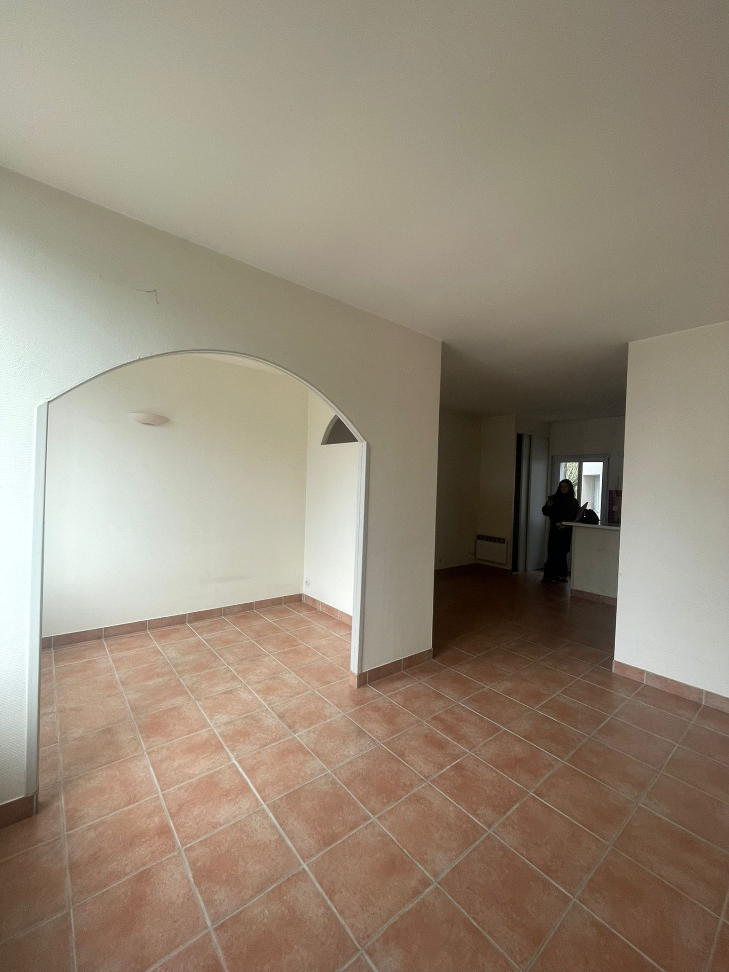 Studio 36 m2 en rez-de-chaussée à vendre — photo 4