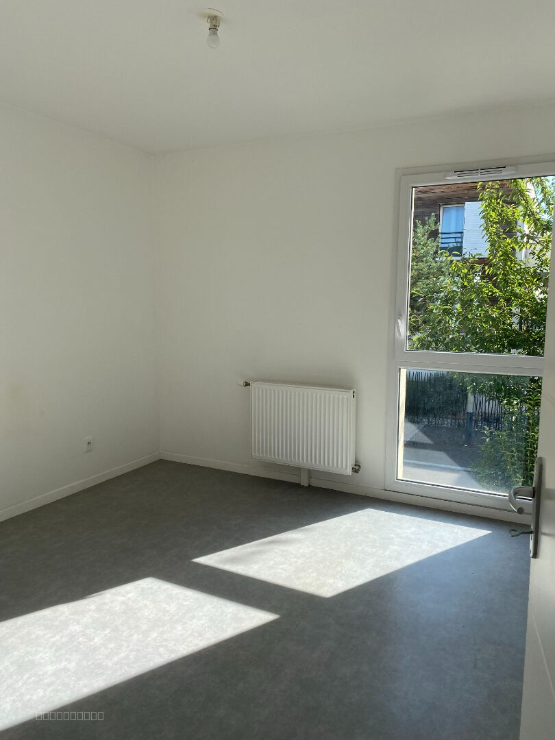 T3 lumineux avec balcon et parking à St Jean de Braye — photo 4