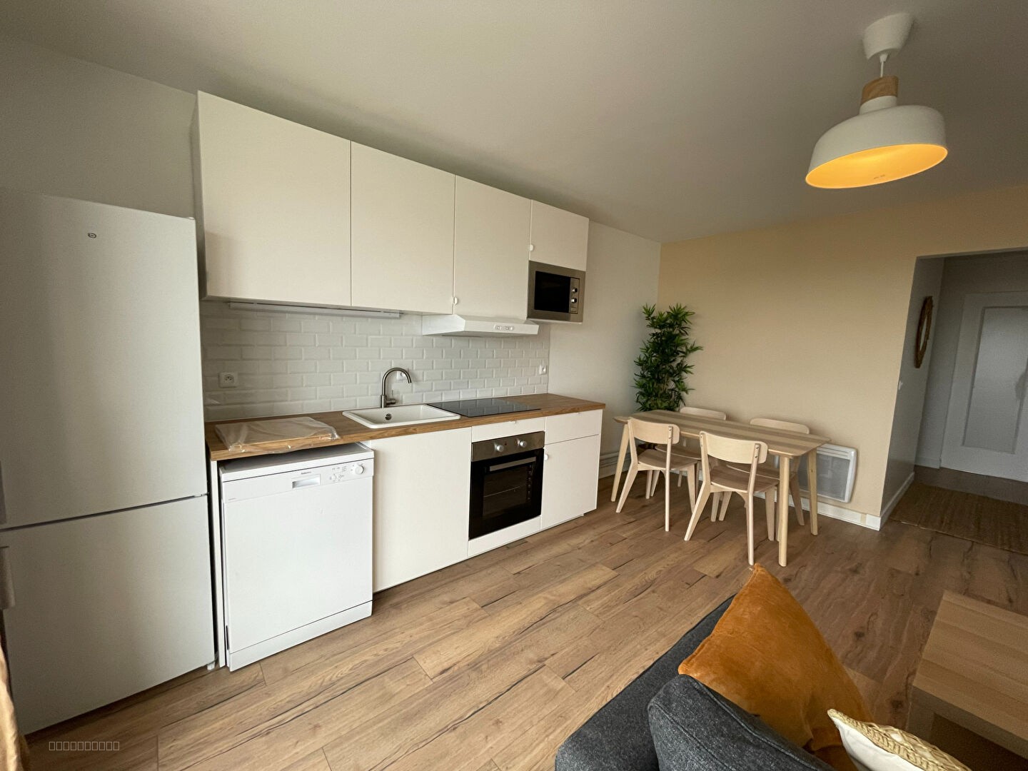 Chambre en colocation T5 proche gare et tram — photo 2