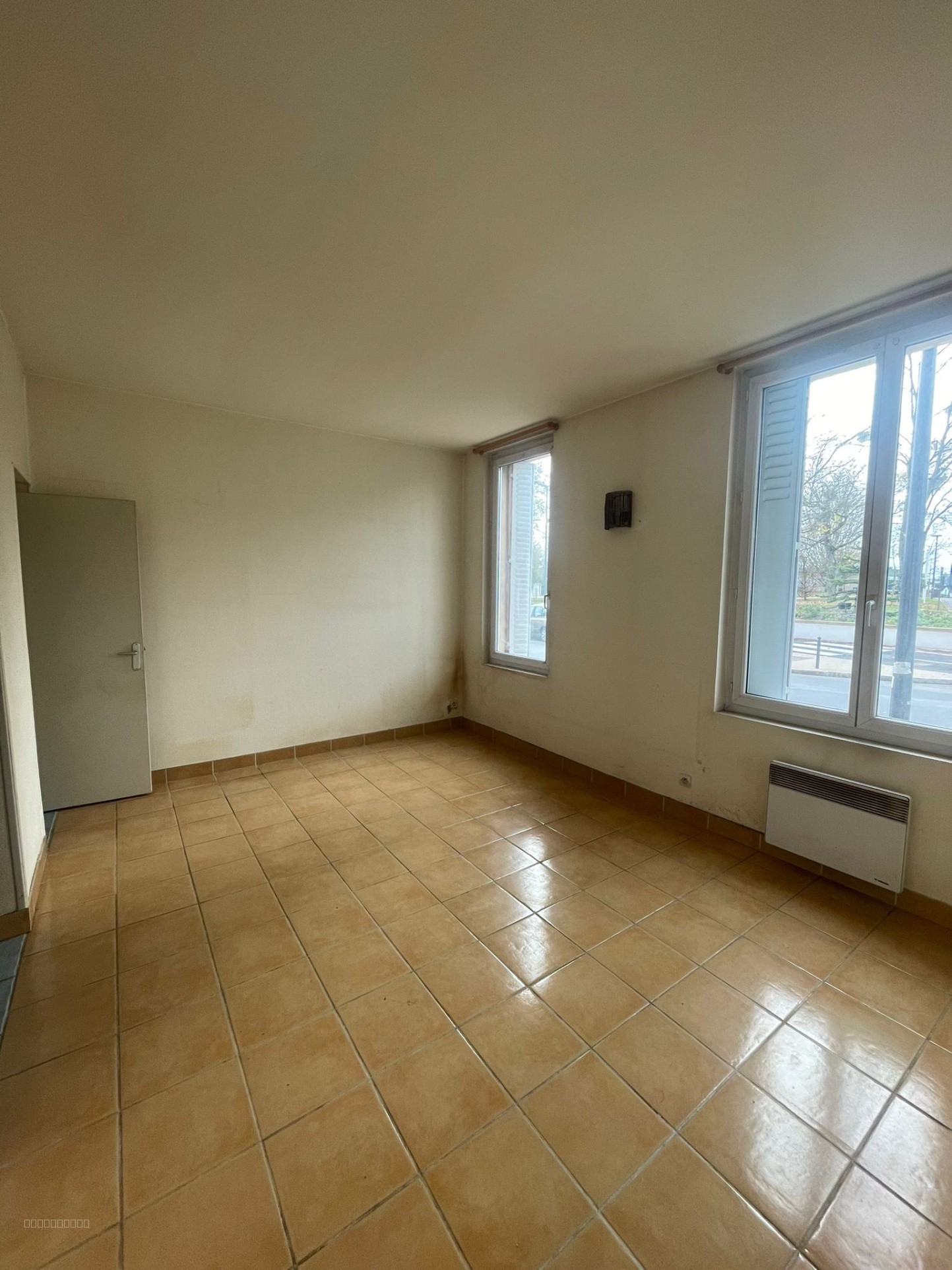Studio 27 m2 rez-de-chaussée à vendre — photo 2