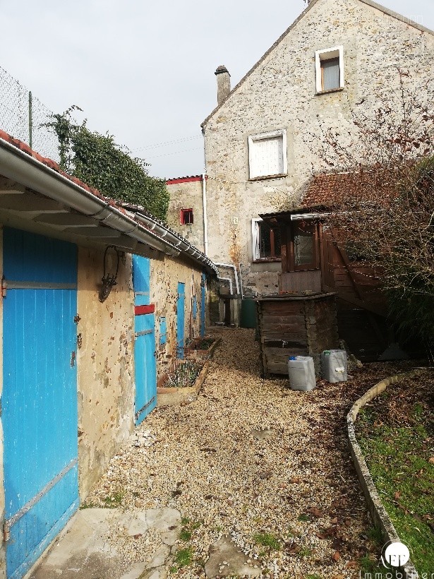 Maison Briarde - 126 m2 et dépendances - 1709m2 de terrain — photo 9