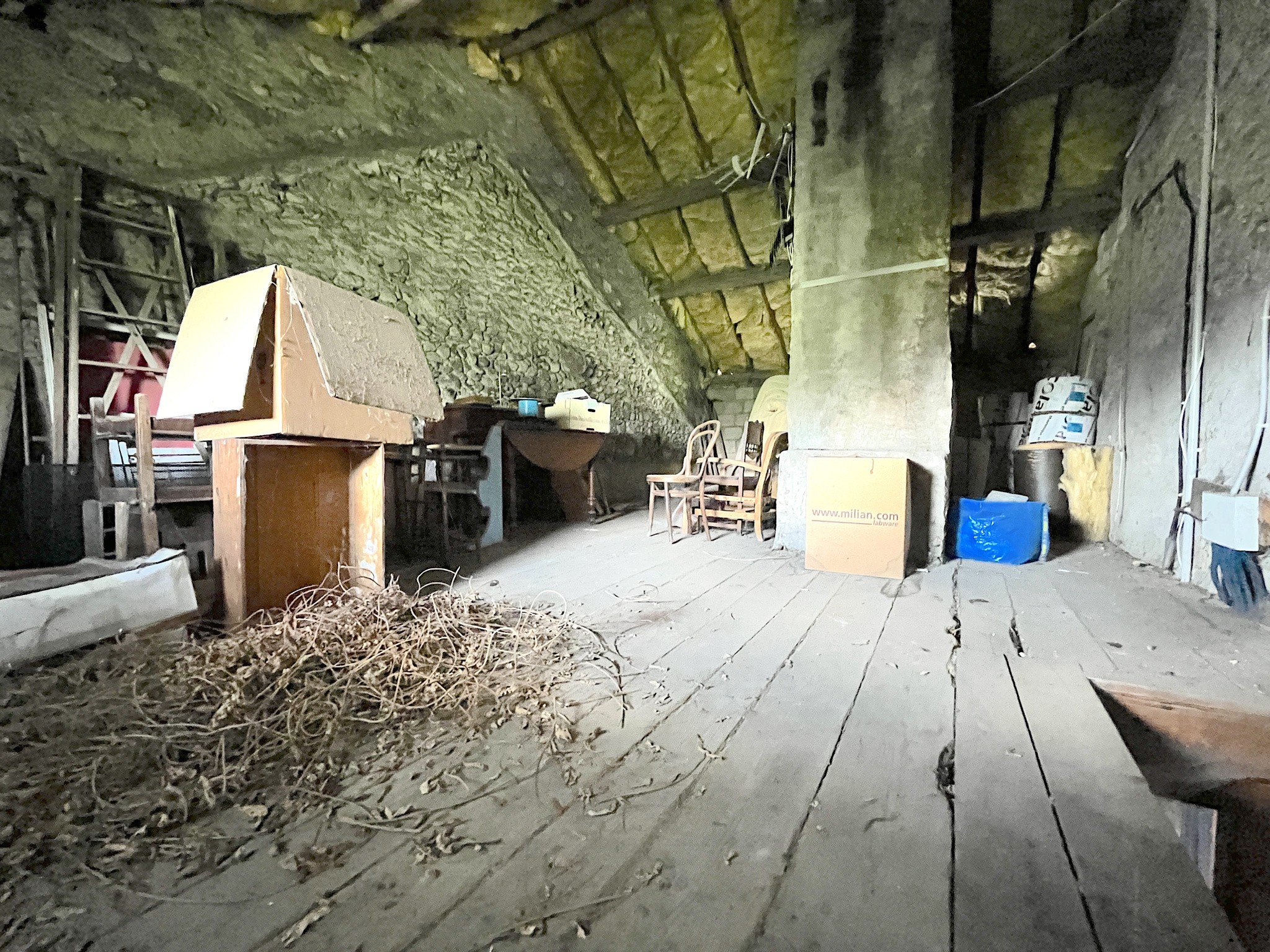 Maison avec dépendances et Terrain constructible — photo 16