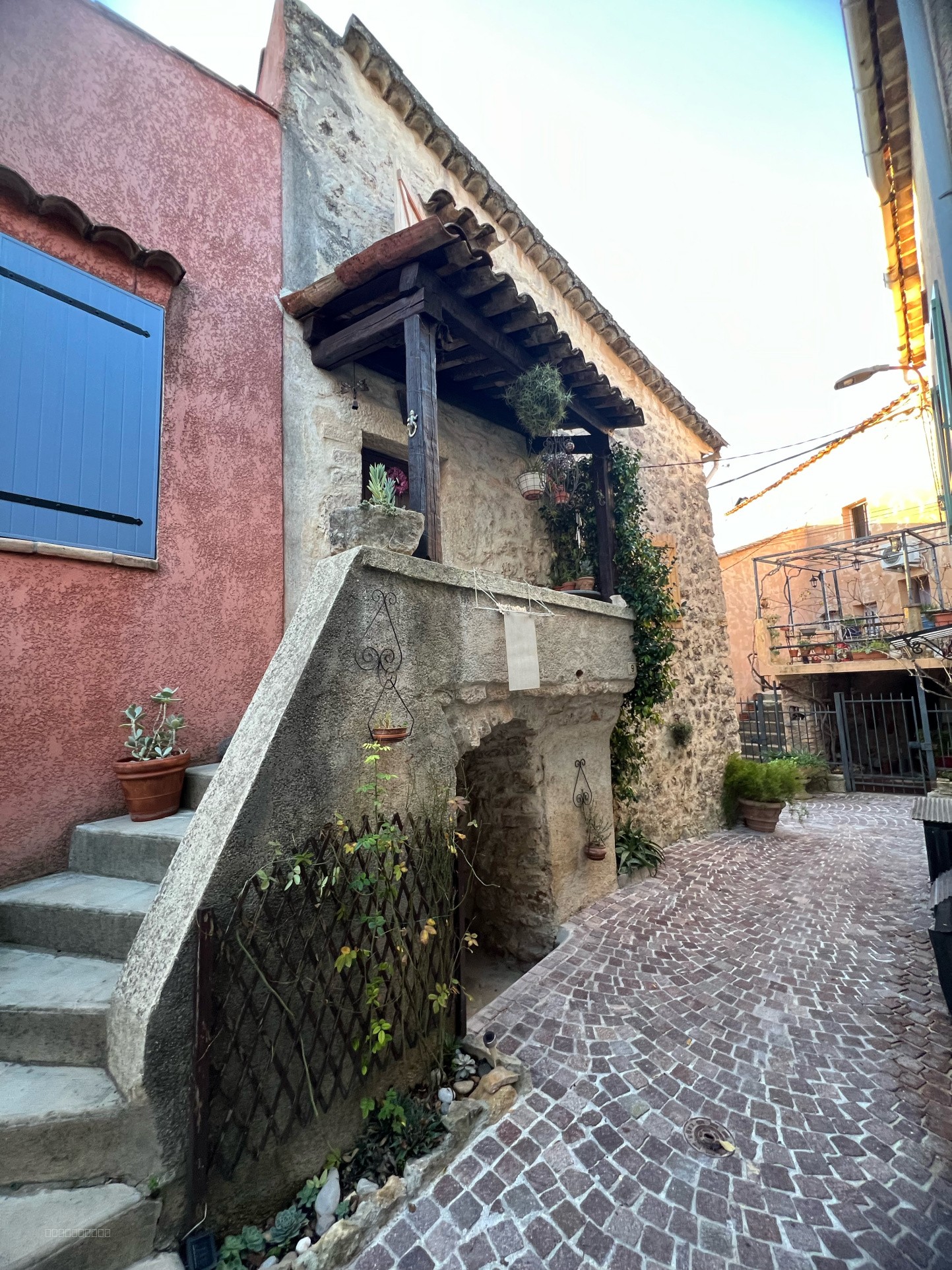 Charmante maison de hameau T3 avec remise et terrain supplémentaire — photo 4