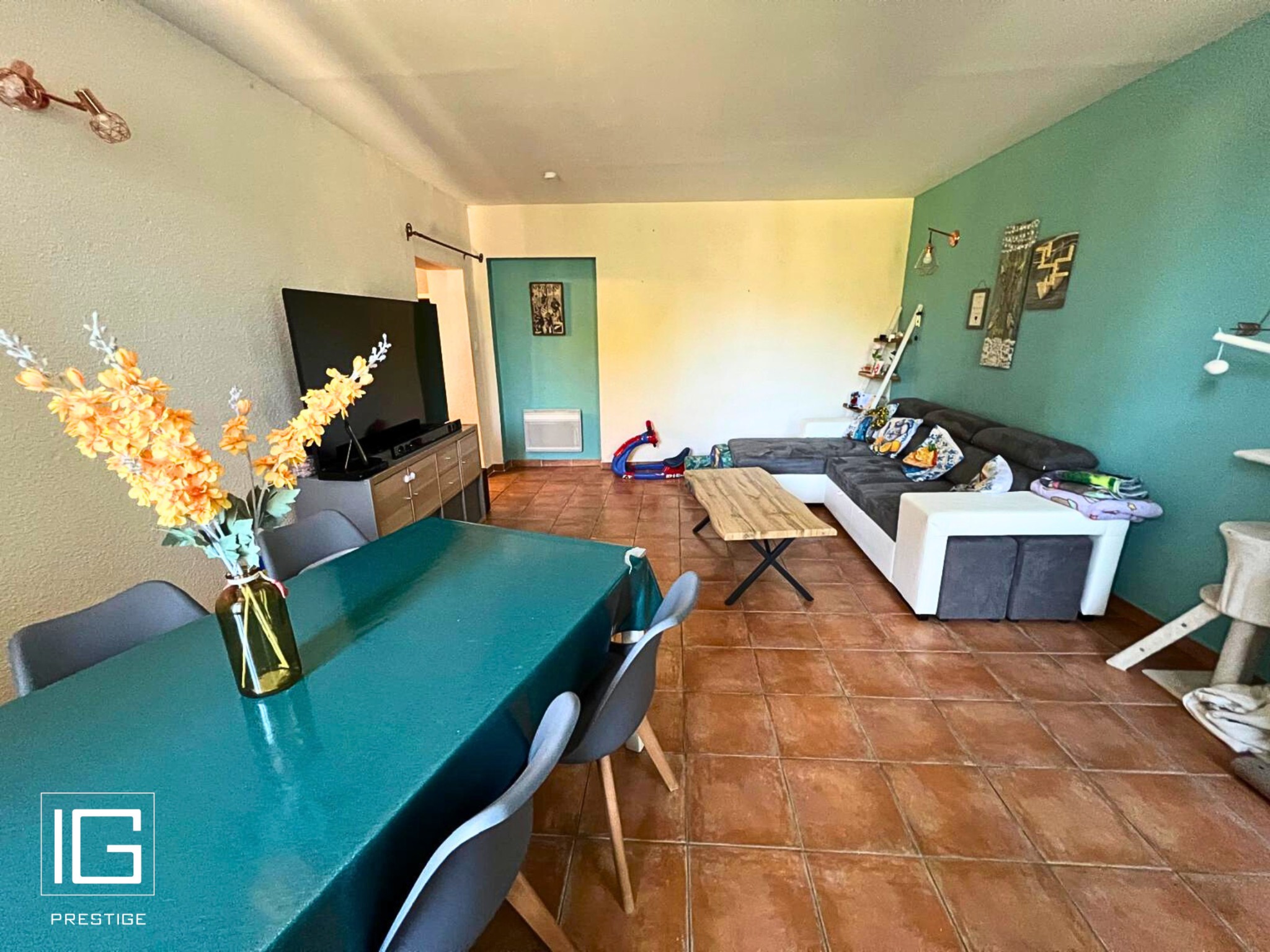 Charmant appartement T4 de 106 m2 avec terrasse ensoleillée   Vue dégagée sur verdure — photo 2