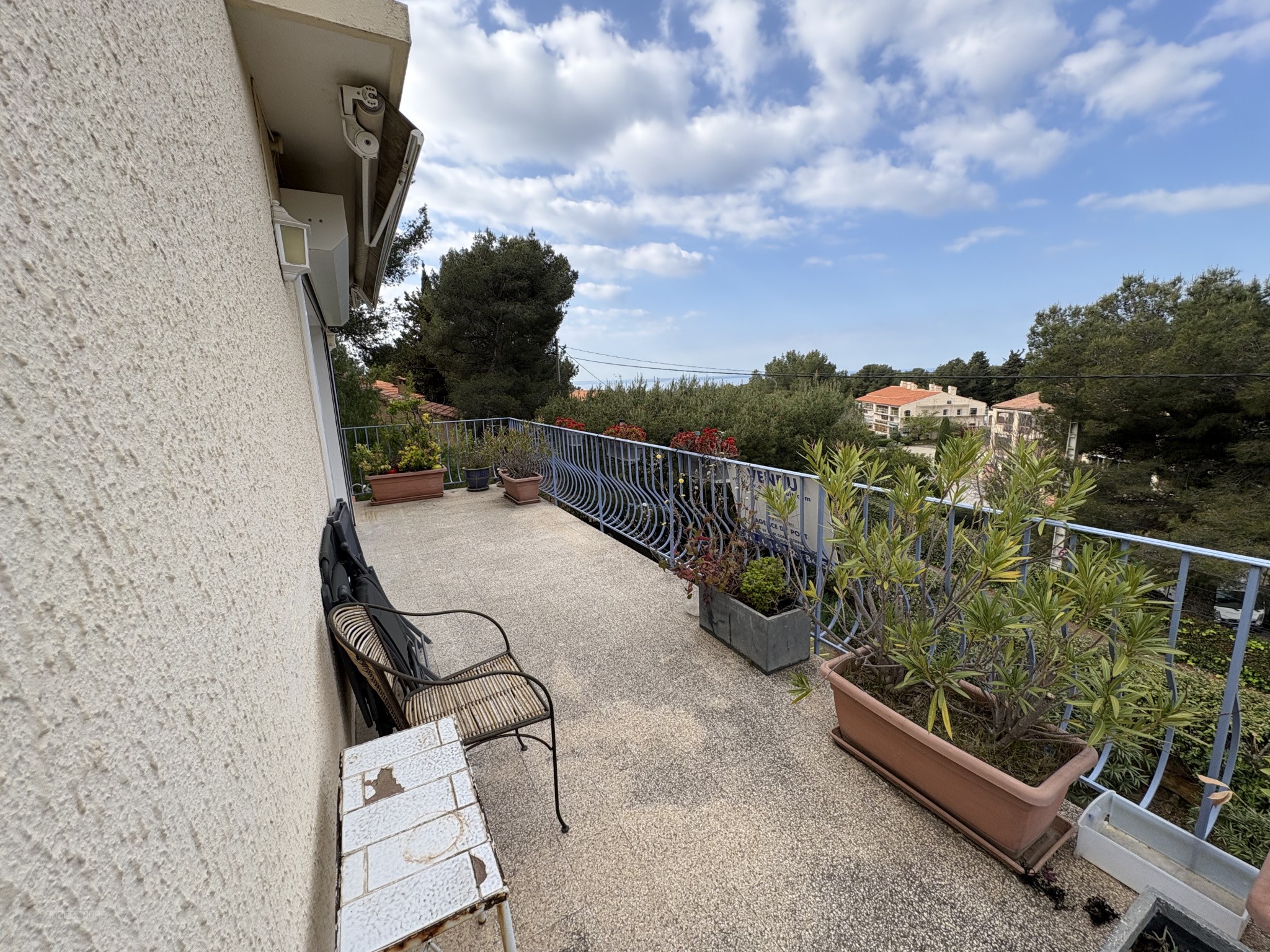 Maison familiale avec vue mer et fort potentiel   Bandol — photo 4