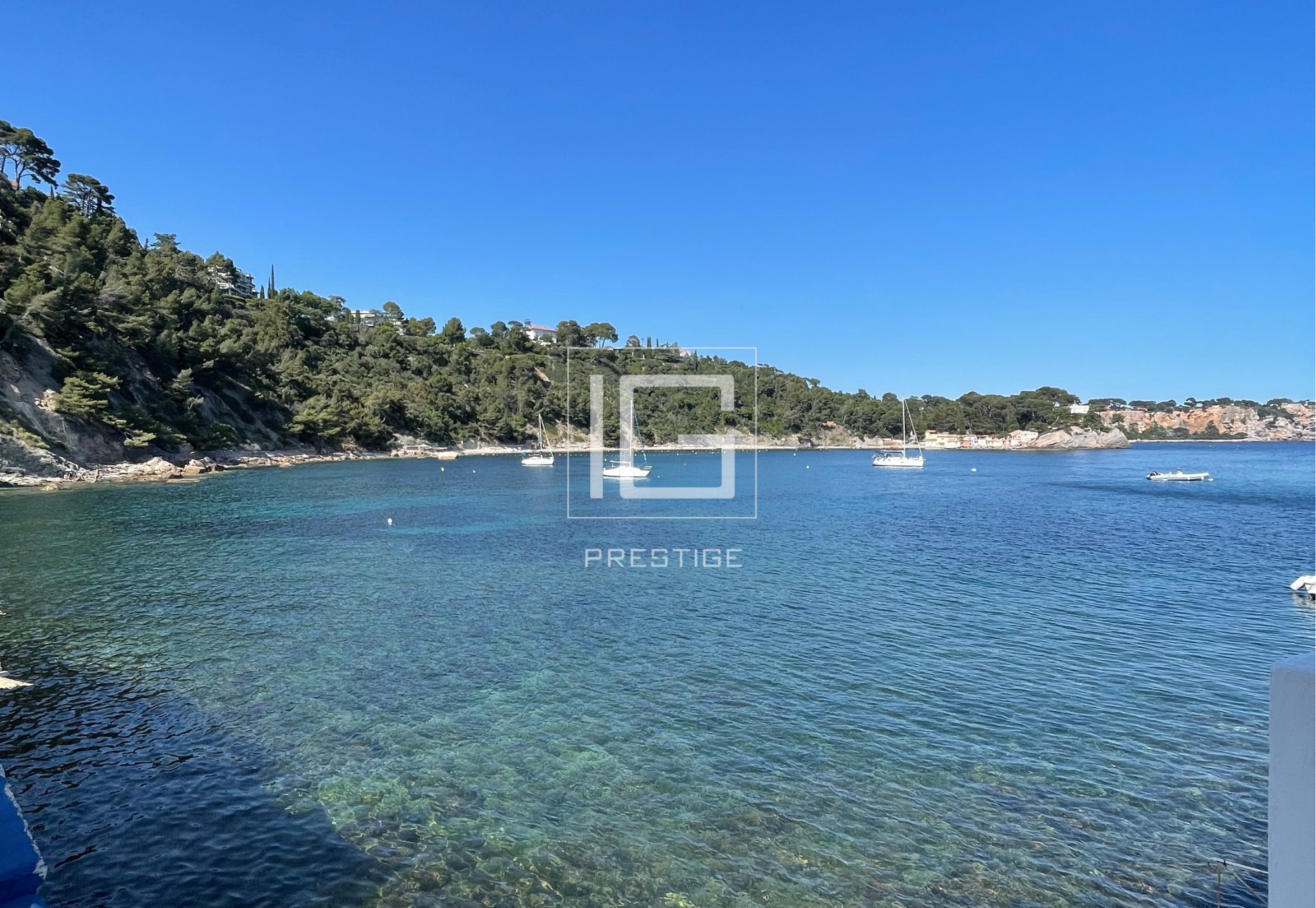 MAISON DE PECHEURS LES PIEDS DANS L'EAU — photo 7