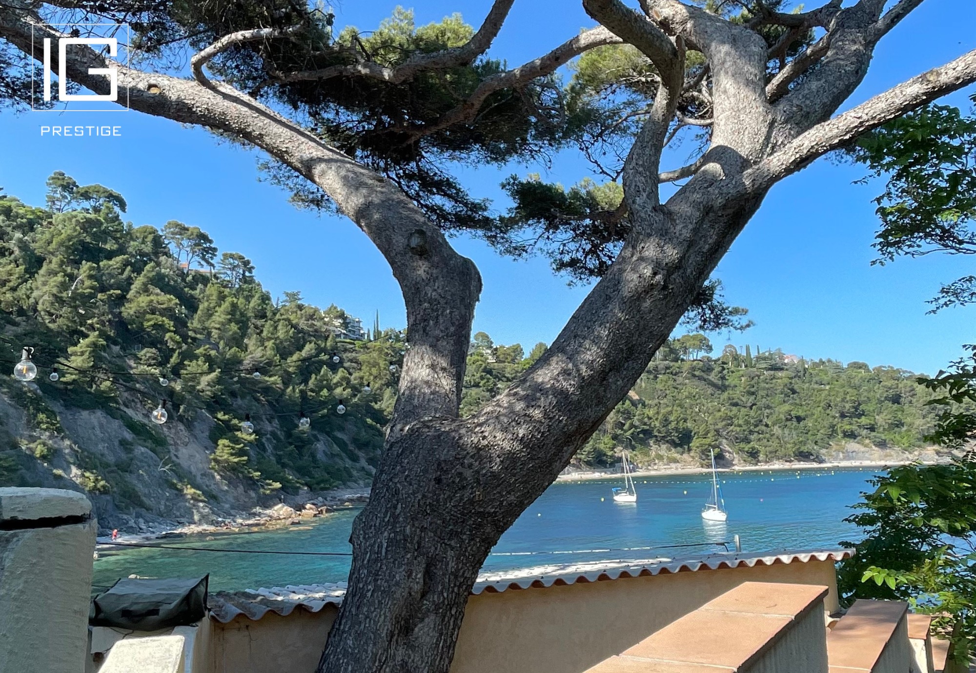 MAISON DE PECHEURS LES PIEDS DANS L'EAU — photo 6