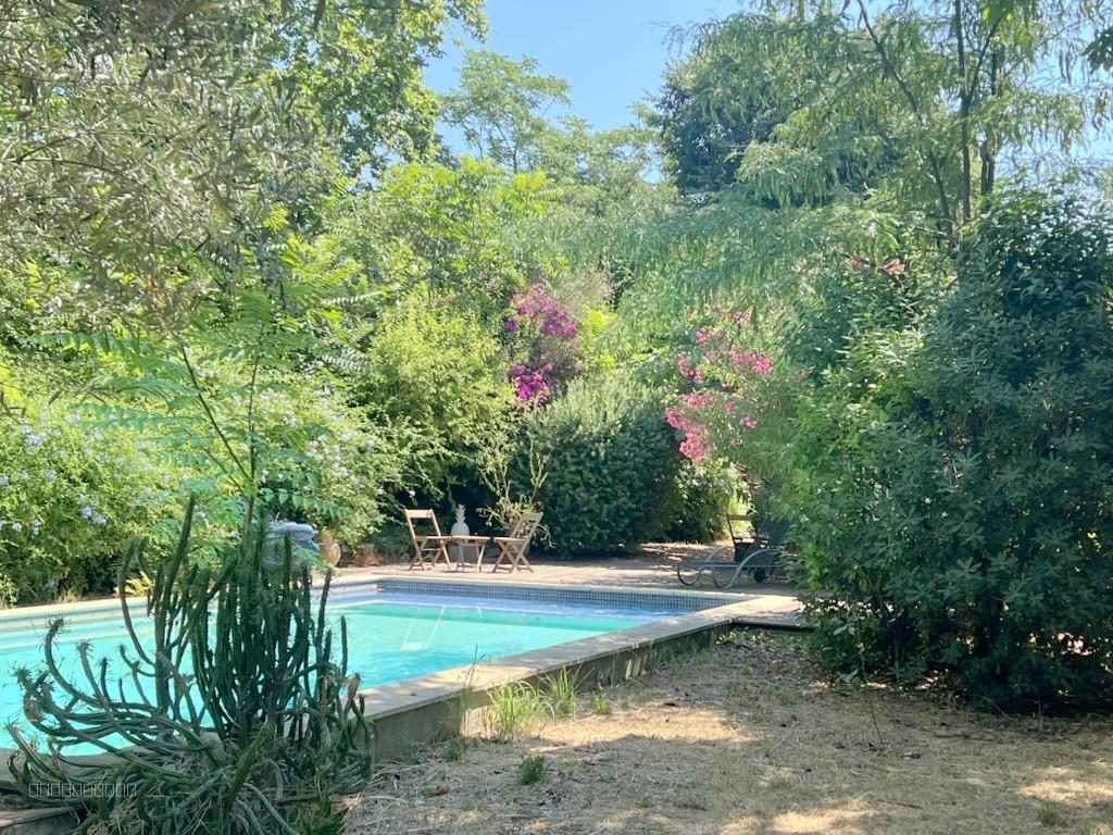 Bastide Provençale — photo 2