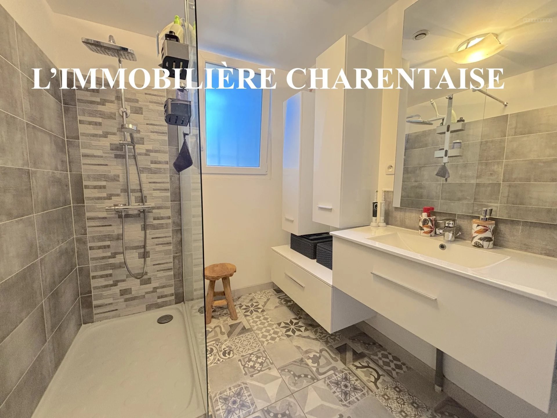 Maison - proche SAUJON — photo 9