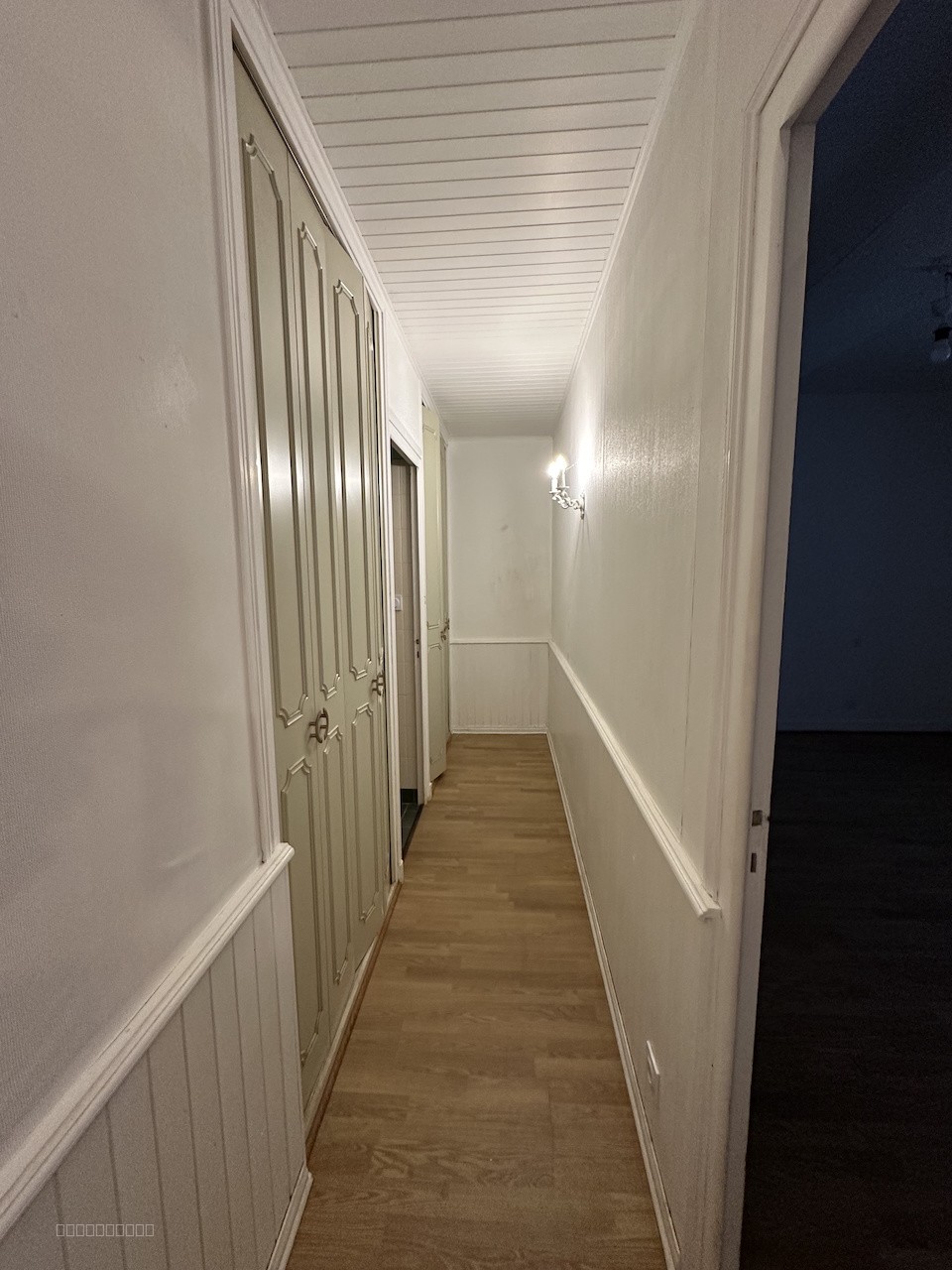 Maison de 240 m2 habitables, proche commerces et centre ville. — photo 18