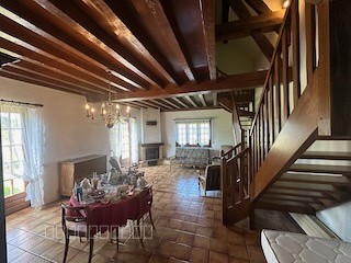 Maison d'habitation en bon état de 175 m2 env.Situation calme. — photo 12