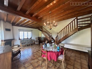Maison d'habitation en bon état de 175 m2 env.Situation calme. — photo 13