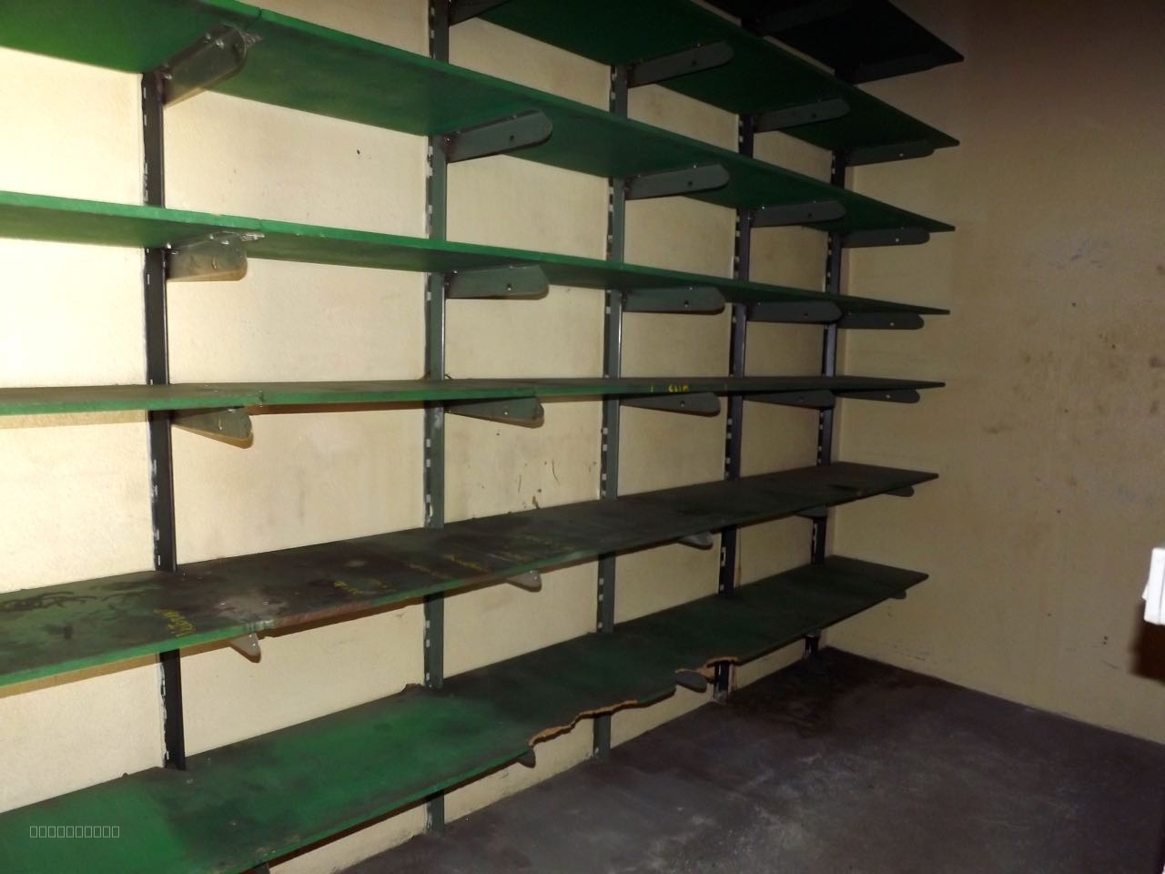 ENTREPOT ET LOCAL INDUSTRILE DE 820 M2 — photo 18