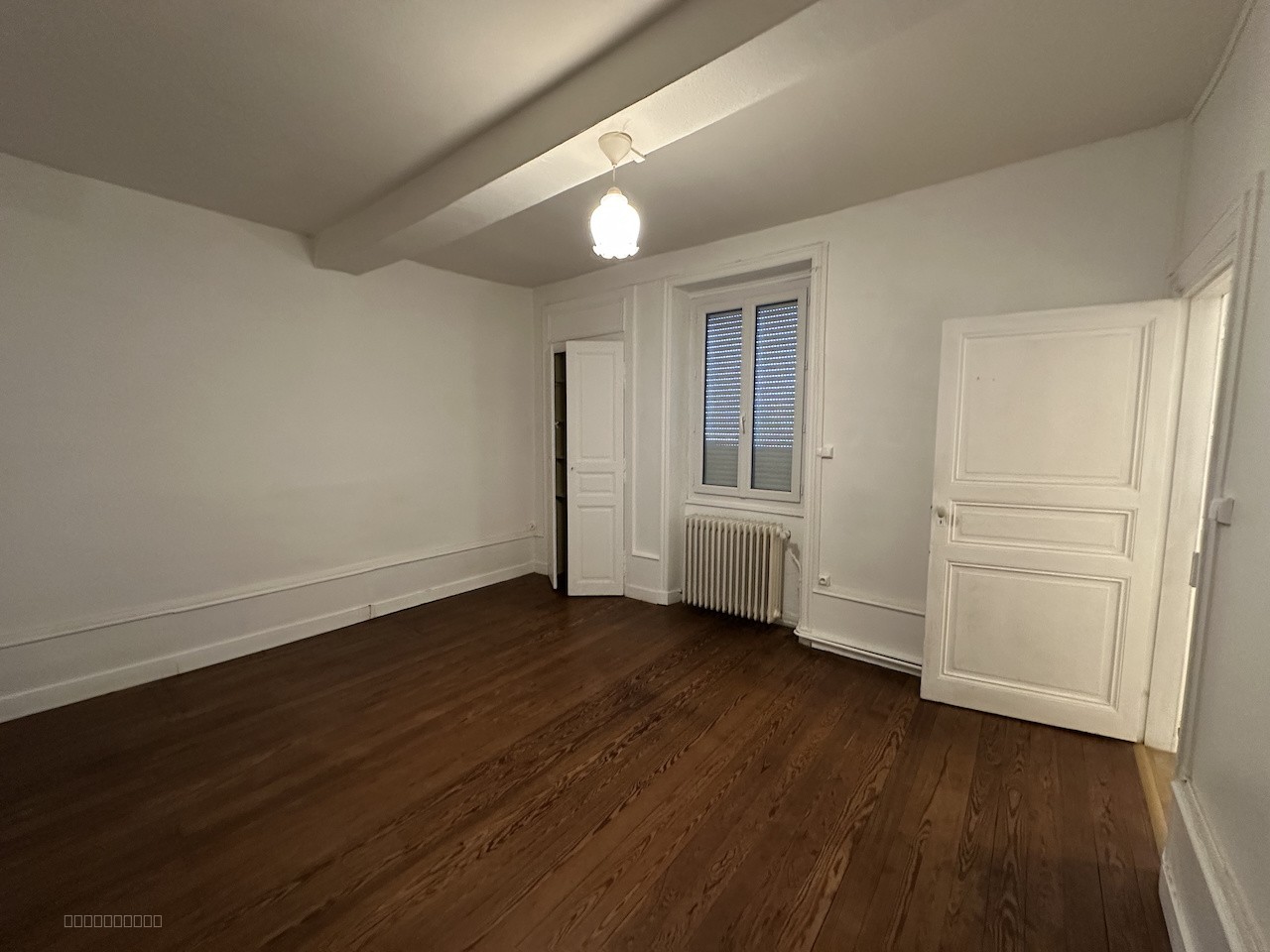 Maison de 240 m2 habitables, proche commerces et centre ville. — photo 14