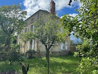 Maison brionnaise à rénover, 130 m2 habitables, 6200 m2 de terrain. — photo 2