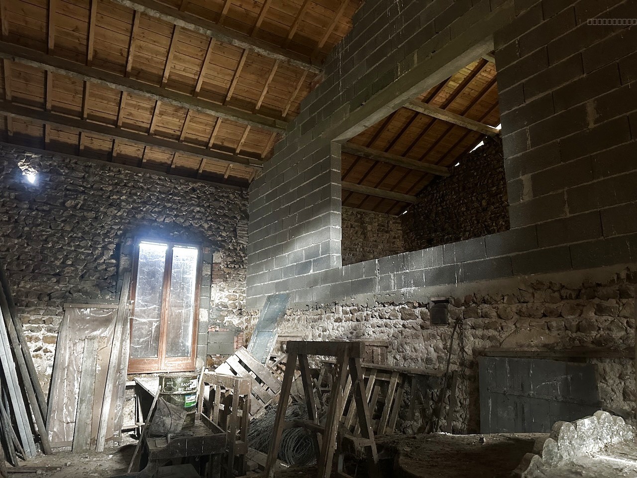 ANCIEN CORPS DE FERME EN PIERRE À RÉNOVER, BELLE SITUATION — photo 15