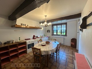 Maison d'habitation en bon état de 175 m2 env.Situation calme. — photo 16