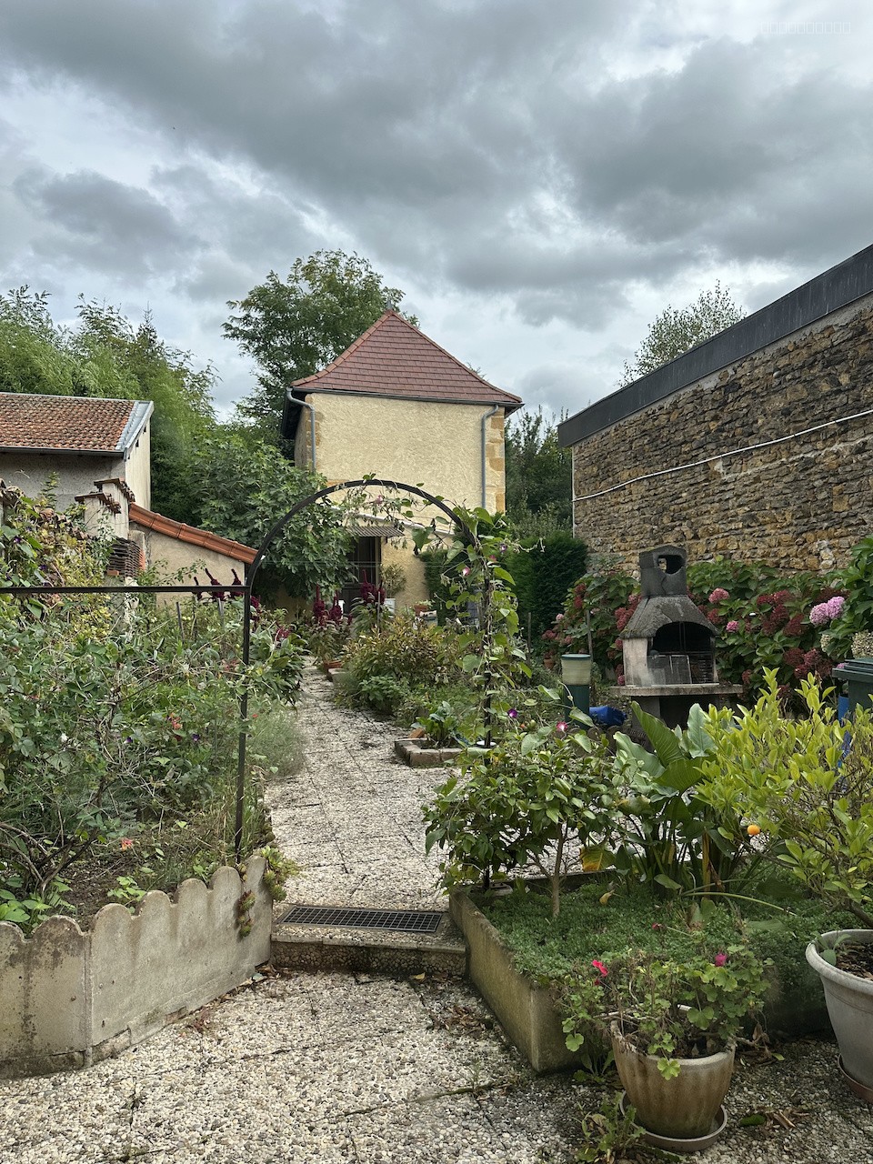 Maison 120 m2 hab, proche centre ville et commerces.Bon état général. — photo 3