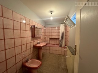 MAISON DE PLAIN-PIED DE 107 M2 HAB.DÉPENDANCES ATTENANTES. — photo 11