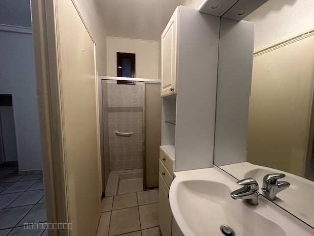 MAISON DE VILLE PROCHE COMMERCES — photo 8