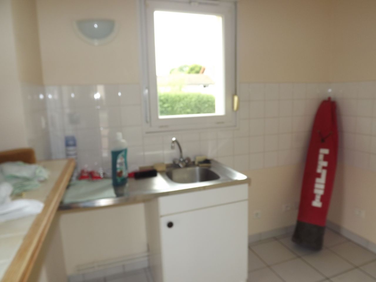 Maison d'habitation en bon état, 85 m2 hab environ et garage. — photo 7