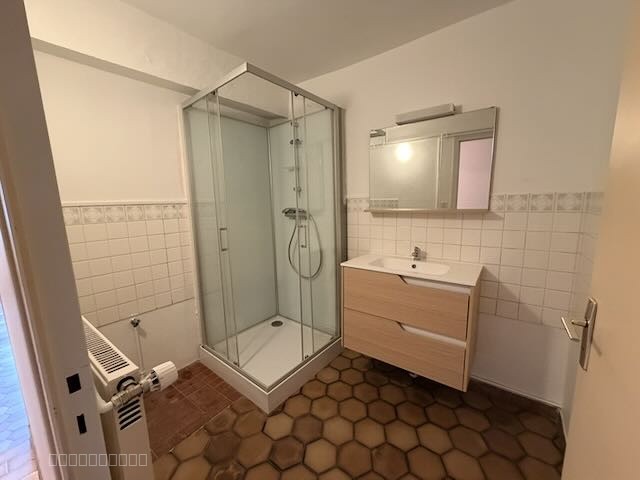 Appartement de type 2, 2eme étage avec garage — photo 10