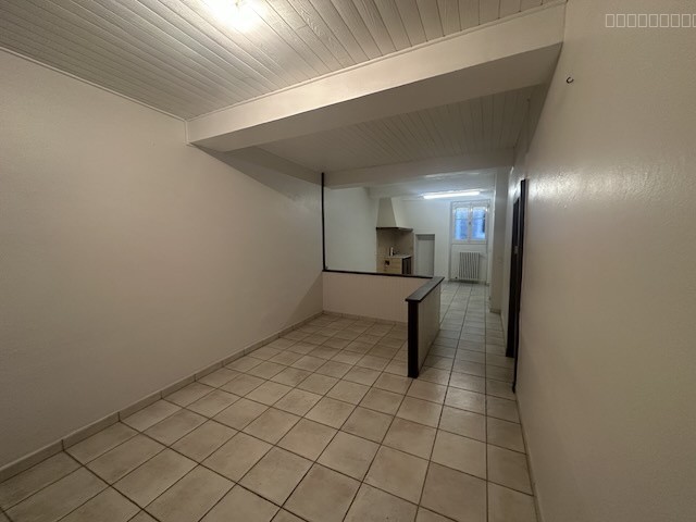 MAISON DE VILLE PROCHE COMMERCES — photo 3