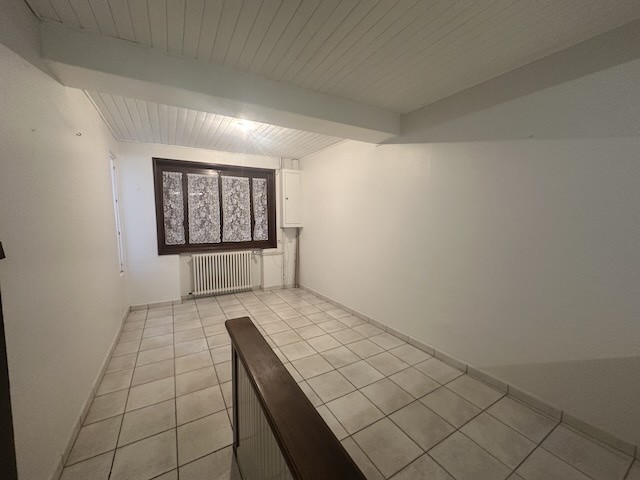 MAISON DE VILLE PROCHE COMMERCES — photo 6